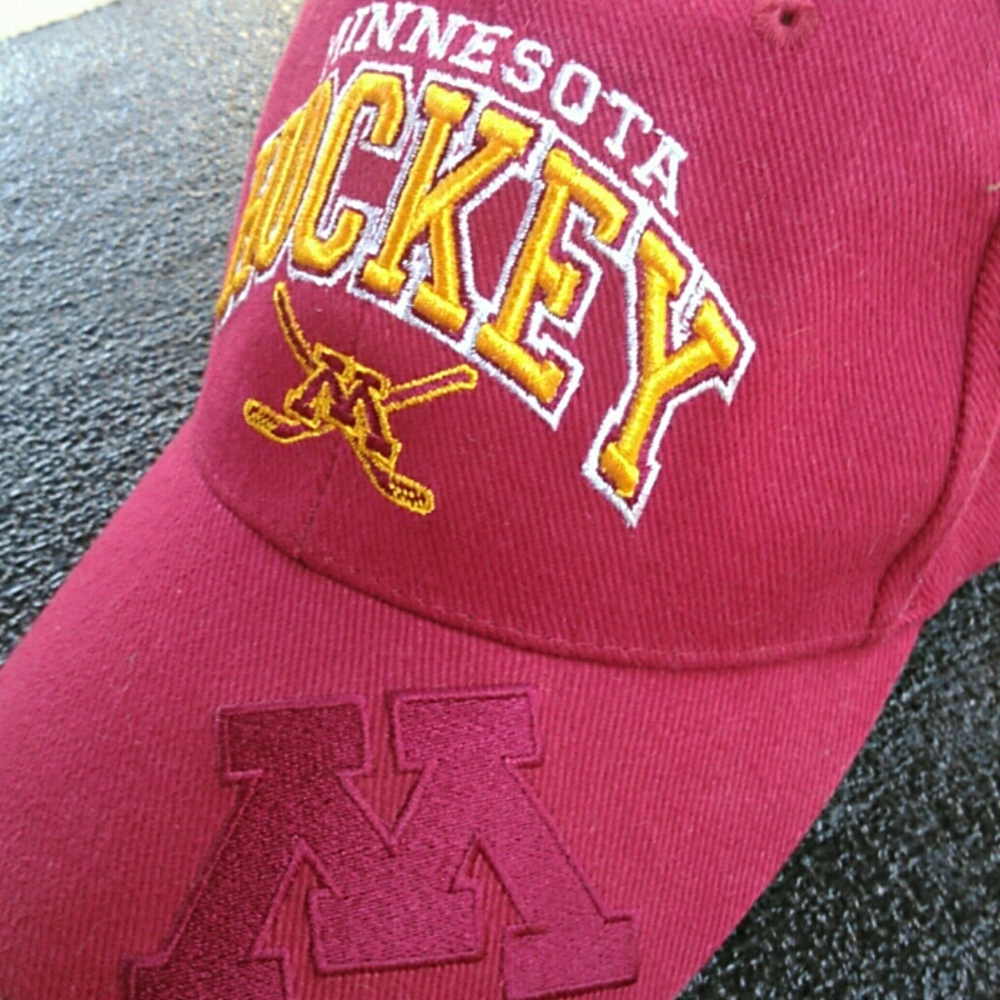 U of MN Gopher Hockey cap/hat.